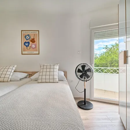 Apartment Adriatic Retreat Meje, 4 Min Walk To The Split